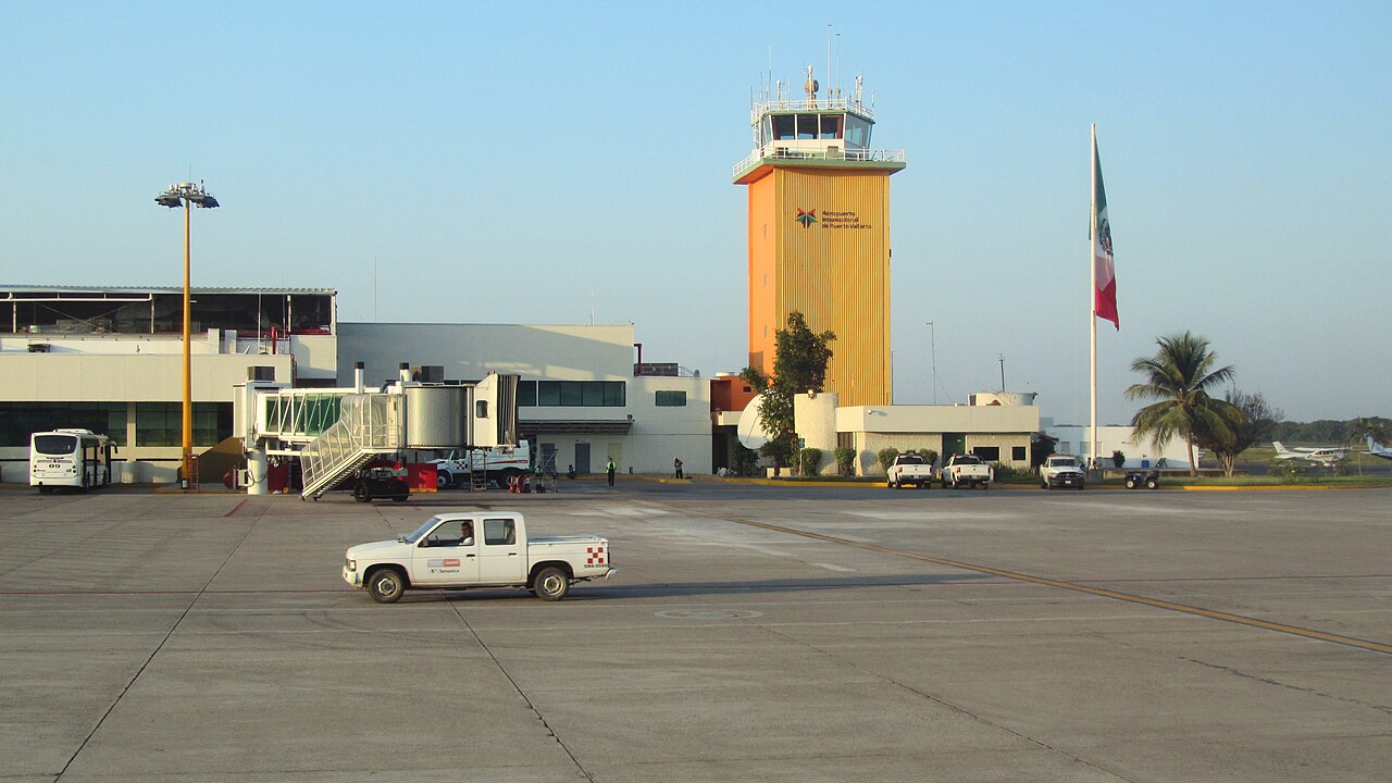 Licenciado Gustavo Díaz Ordaz International Airport - Wikipedia