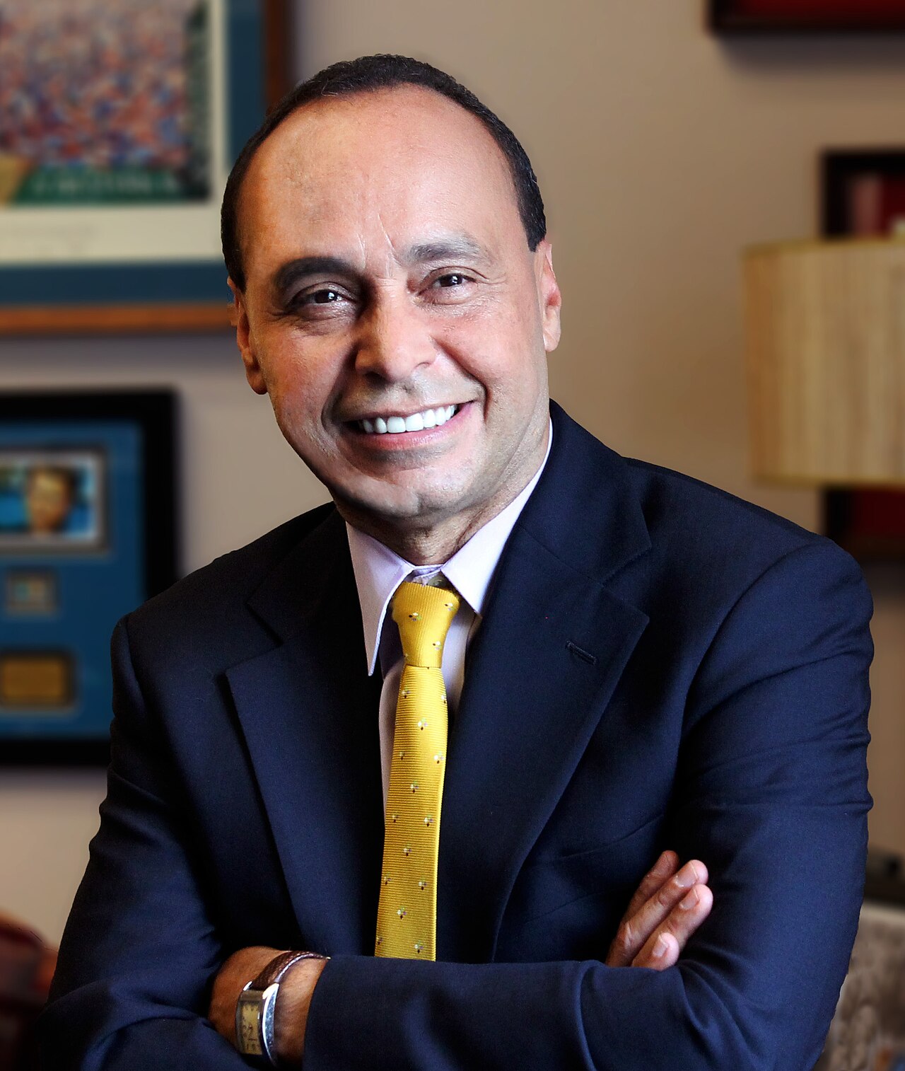 Luis Gutiérrez official photo