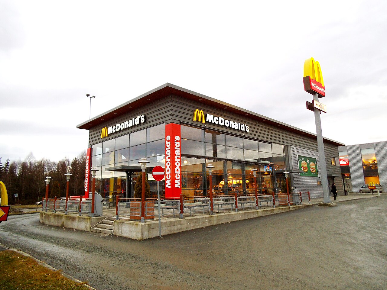 Fil:McDonald's resturant på Tiller i Trondheim (2).JPG - Wikipedia