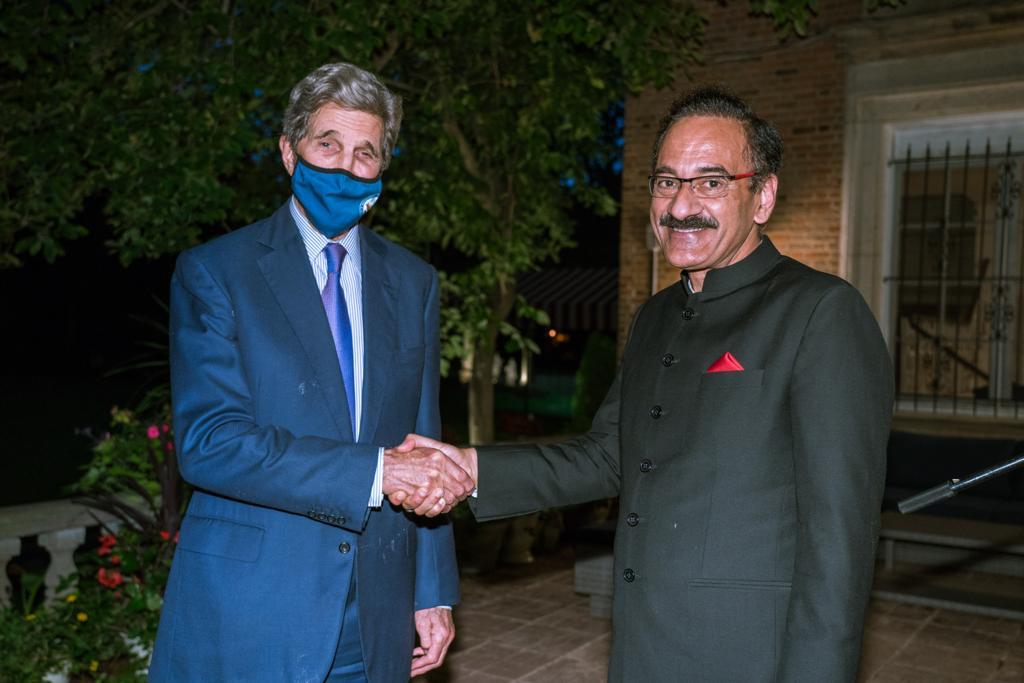 John Kerry with Rajesh Khullar.jpg