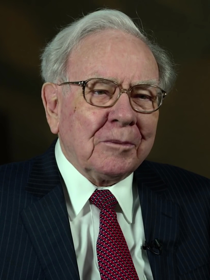 Warren Buffett at the 2015 SelectUSA Investment Summit (cropped).jpg